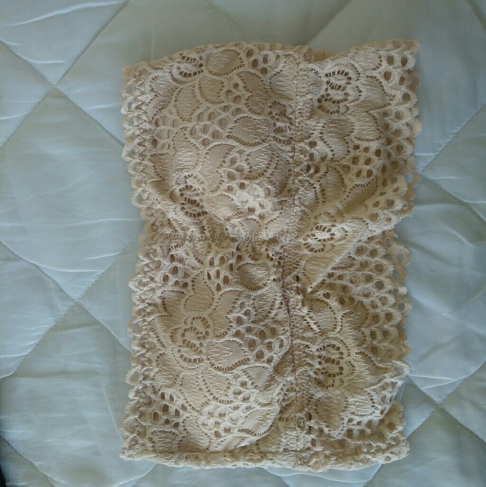Lace nude bandeau bra